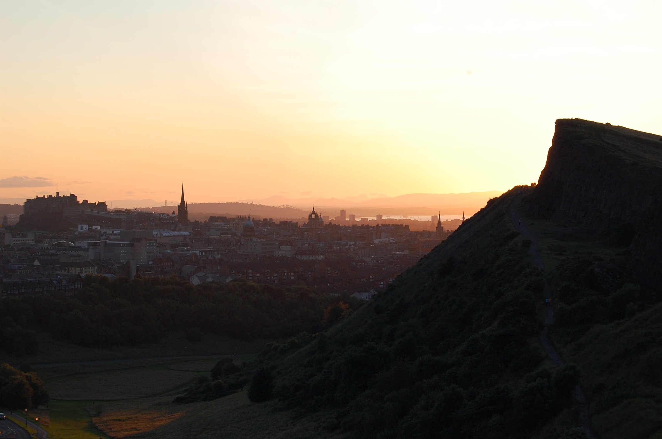 Image of the Edinburgh skyline 